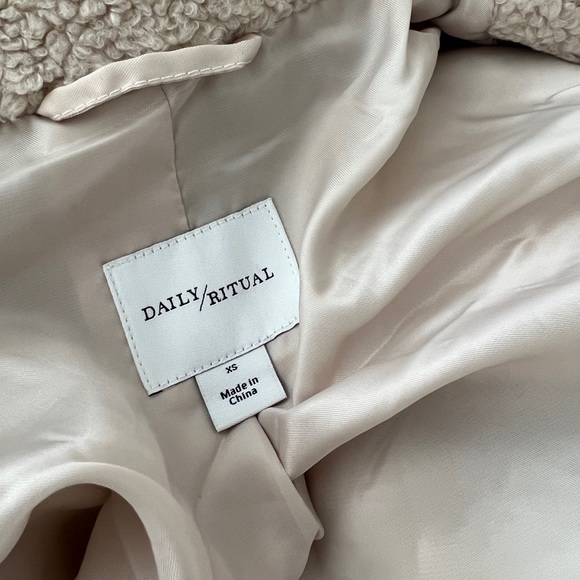 Daily Ritual Cream Teddy Jacket - Picture 3 of 4